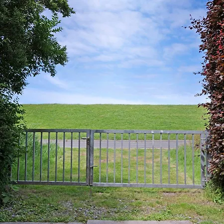 Am Deich Apartment *